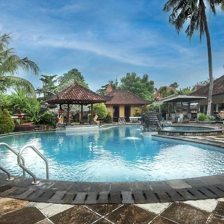 Dewi Sinta Hotel&Restaurant By WizZeLa Tanah Lot Exterior foto