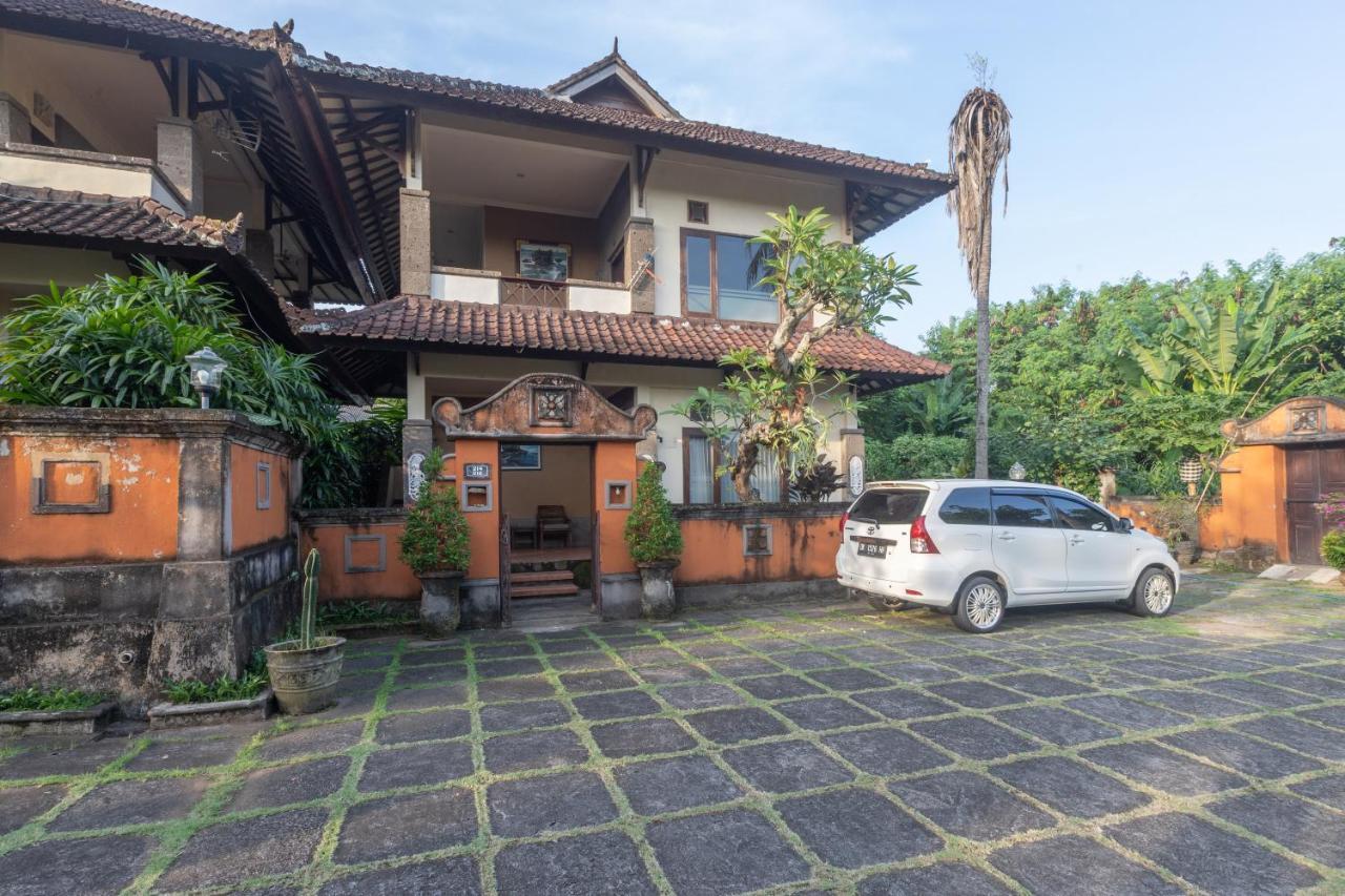 Dewi Sinta Hotel&Restaurant By WizZeLa Tanah Lot Exterior foto