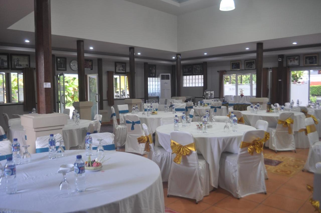 Dewi Sinta Hotel&Restaurant By WizZeLa Tanah Lot Exterior foto